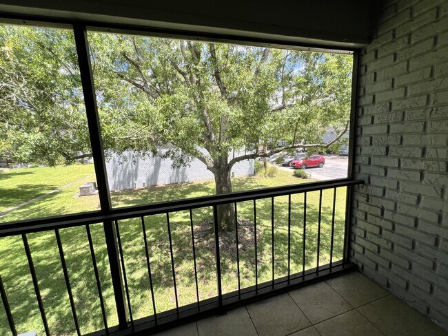 Building Photo - 138 Lewfield Cir