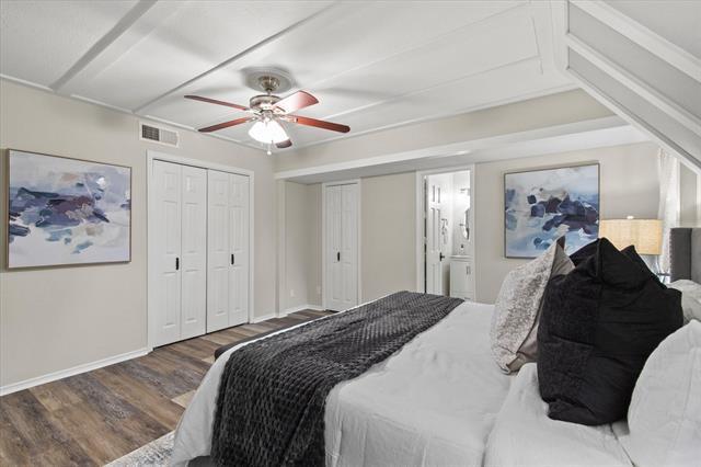 Building Photo - 10023 Olmos Dr