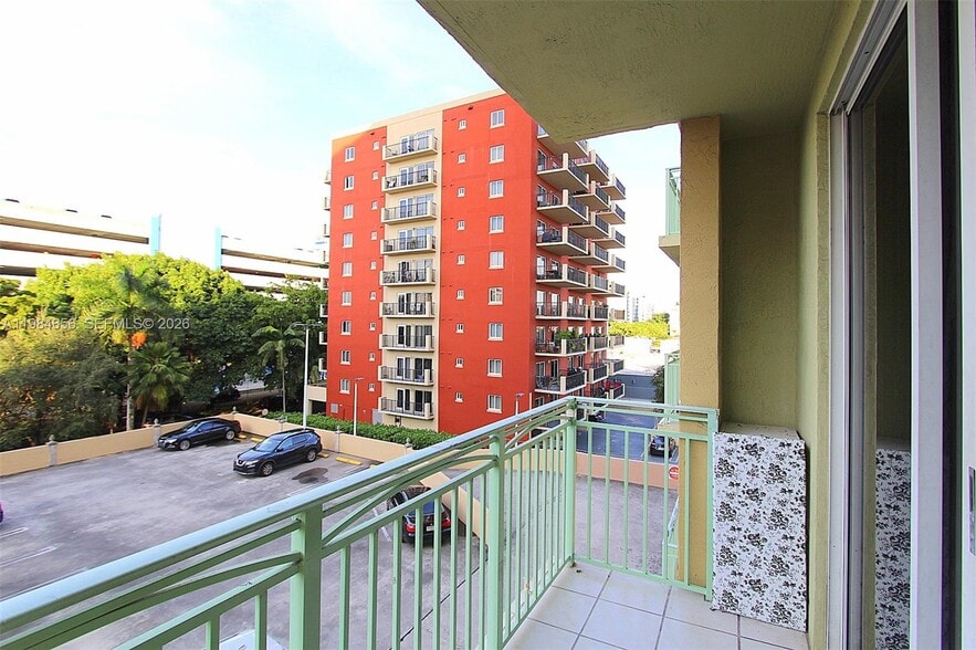 Building Photo - 3500 Coral Way