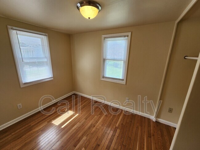 Building Photo - 1021 N Herald Rd