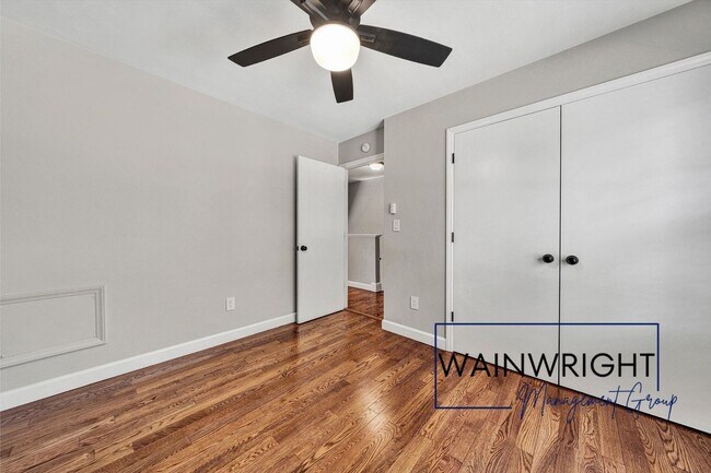 Building Photo - 7213 Peppervine Ct