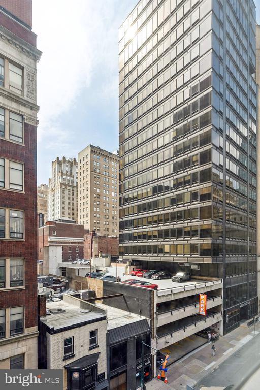 Building Photo - 1425 Locust St