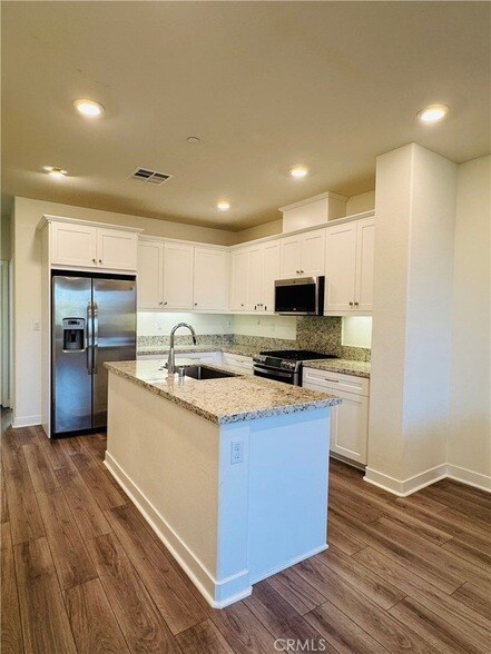 Building Photo - 2626 Glamis Ct