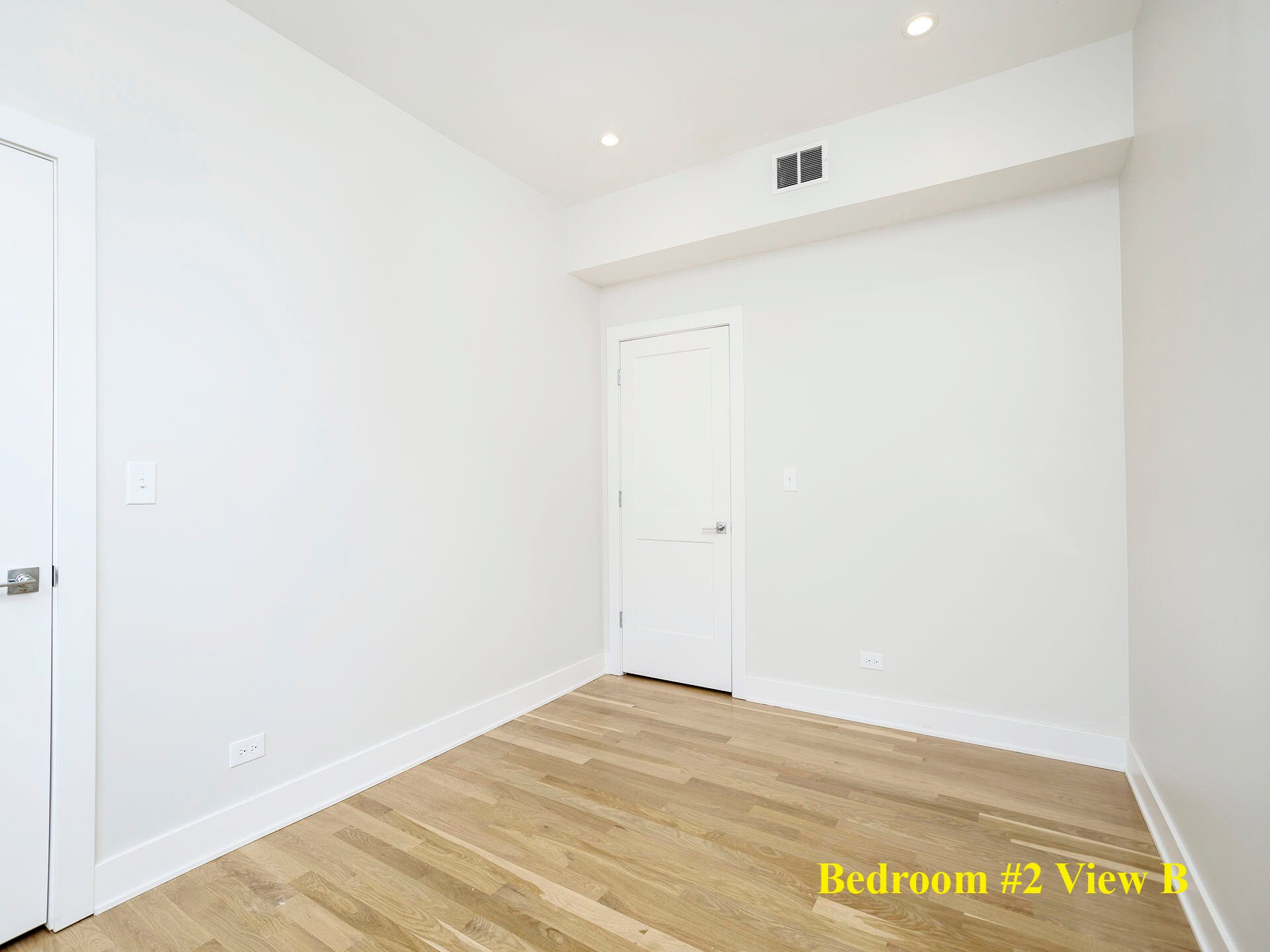 Building Photo - 6103 S Kenwood Ave