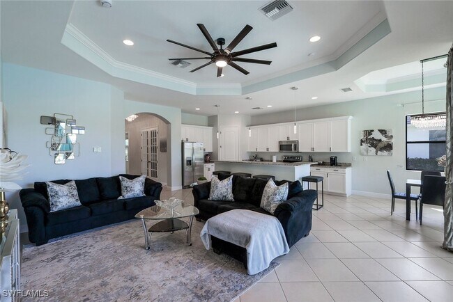 Building Photo - 1685 Serrano Cir