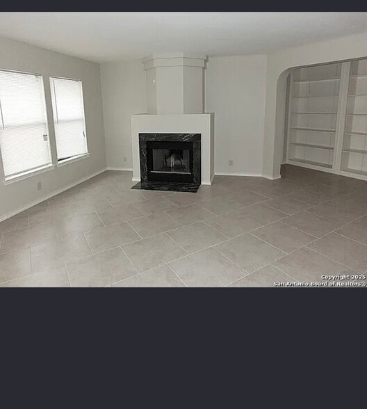 Building Photo - 13154 Regency Bnd