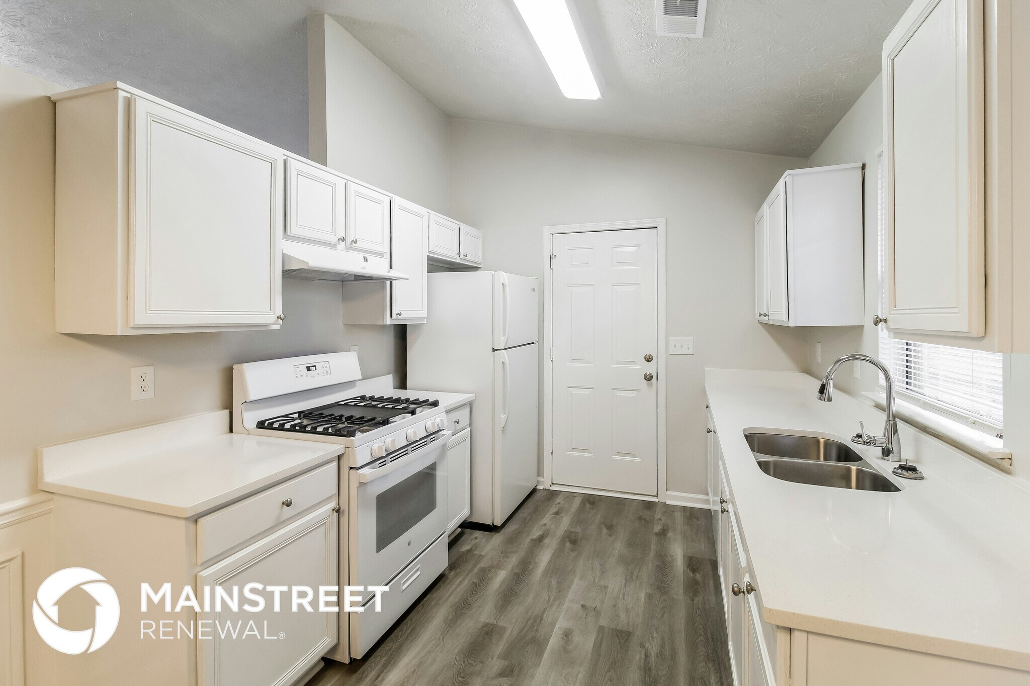 Building Photo - 1108 Sunday Ln