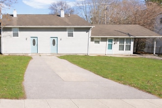 Building Photo - 2411 S 18th St