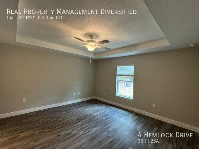 Building Photo - 4 Hemlock Dr