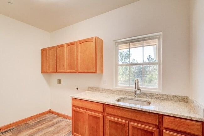 Building Photo - 6820 Willow Vista Ct