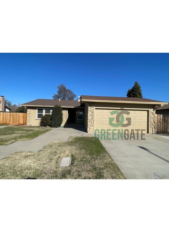 Building Photo - Charming 3 Bedroom 2 Bath Modesto home ava...