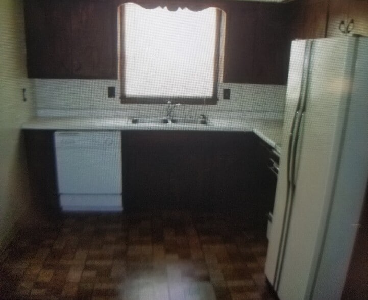 Kitchen - 427 20th Ave S