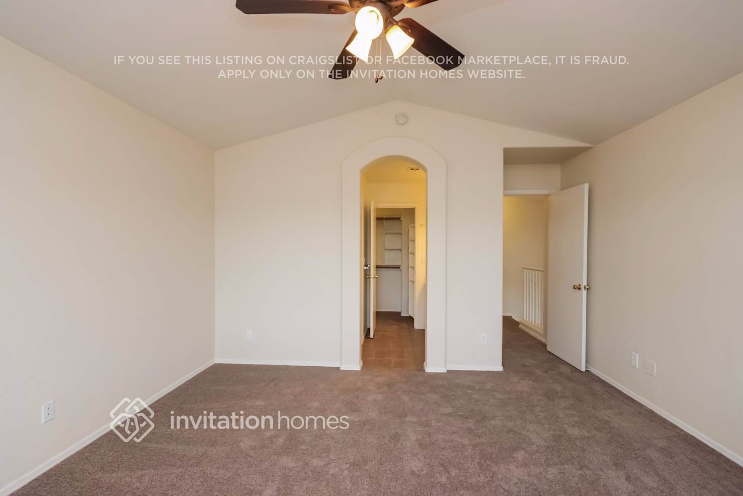 Building Photo - 6887 W Via Del Sol Dr