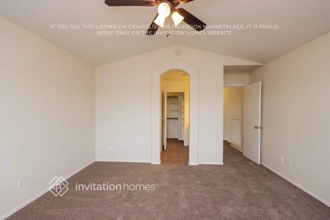 Building Photo - 6887 W Via Del Sol Dr