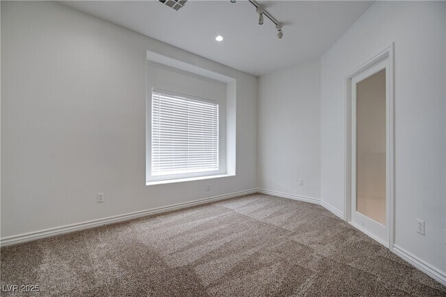 Building Photo - 2412 Energized Ct