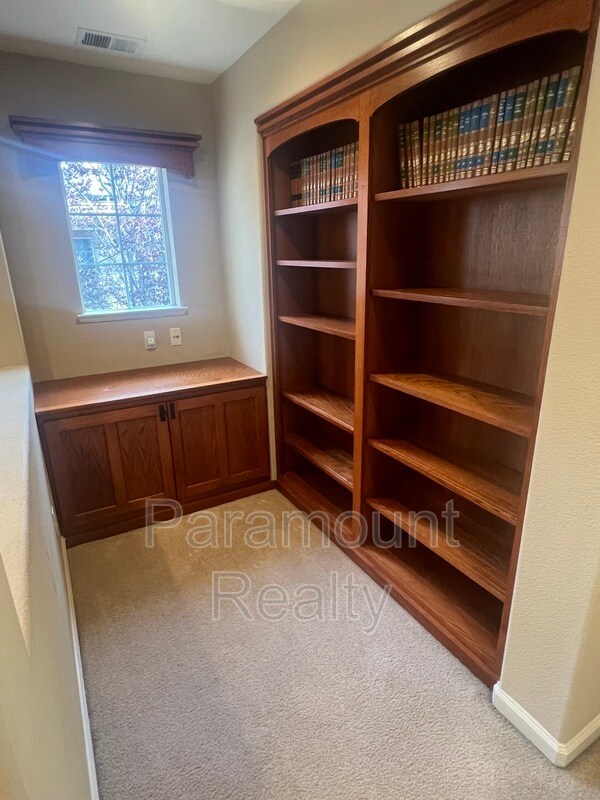 Building Photo - 5608 N Dublin Ranch Dr