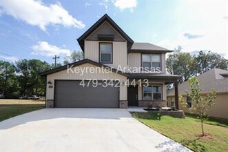 Building Photo - Awesome home with great location in Rogers