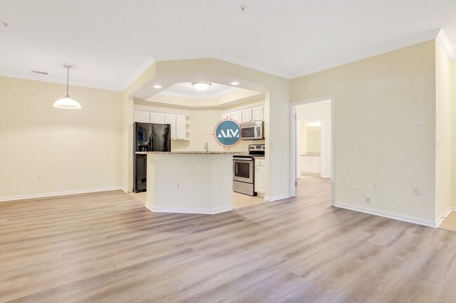 Building Photo - Live the Lowcountry Lifestyle in Comfort a...