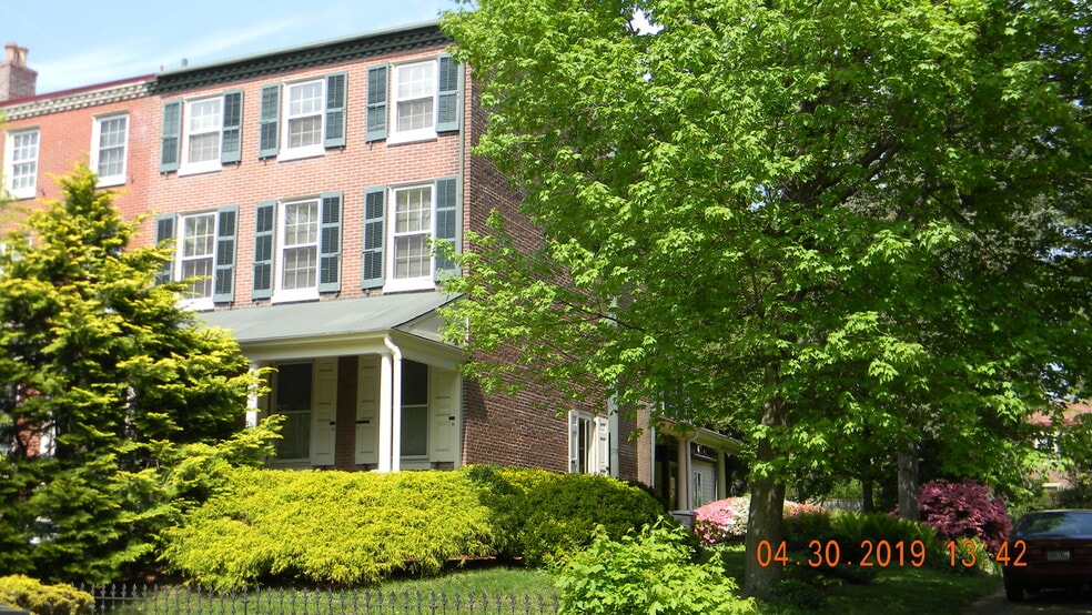 Exterior front - 311 N High St