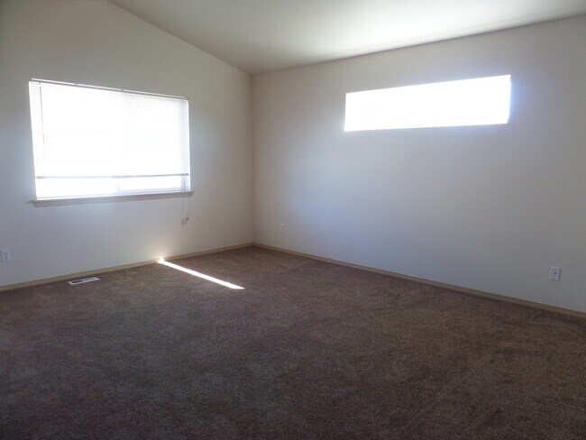 Building Photo - 1117 183 St Ct E