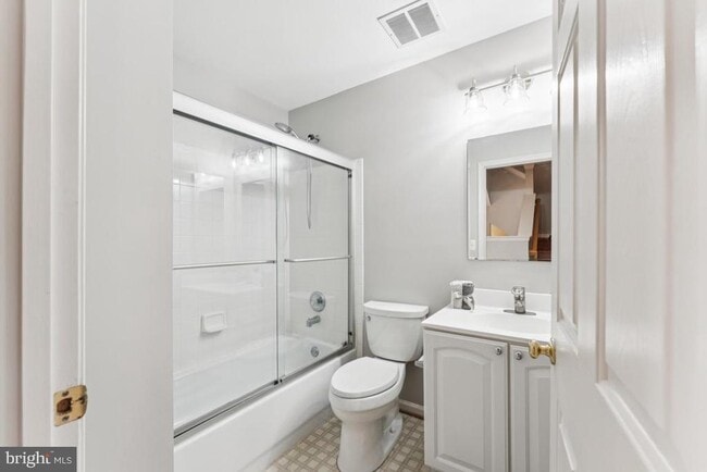 Building Photo - 2928 Huntington Grove Square