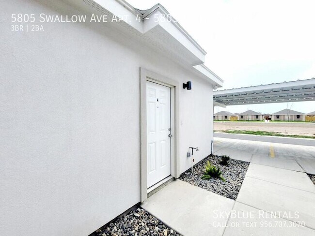Building Photo - 5805 Swallow Ave