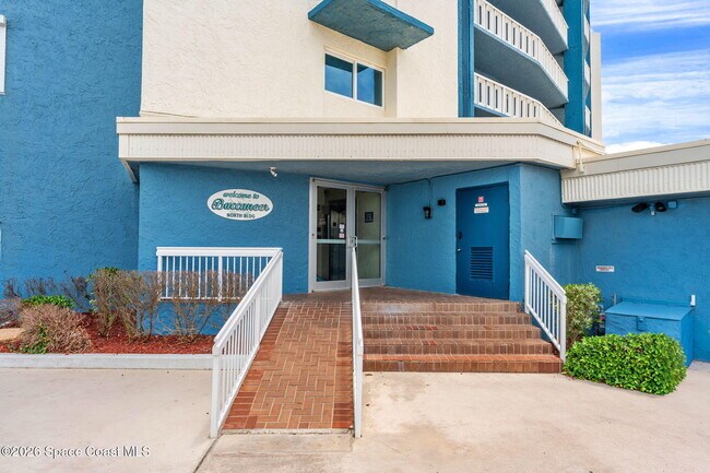 Building Photo - 1175 Jimmy Buffett Mem Hwy