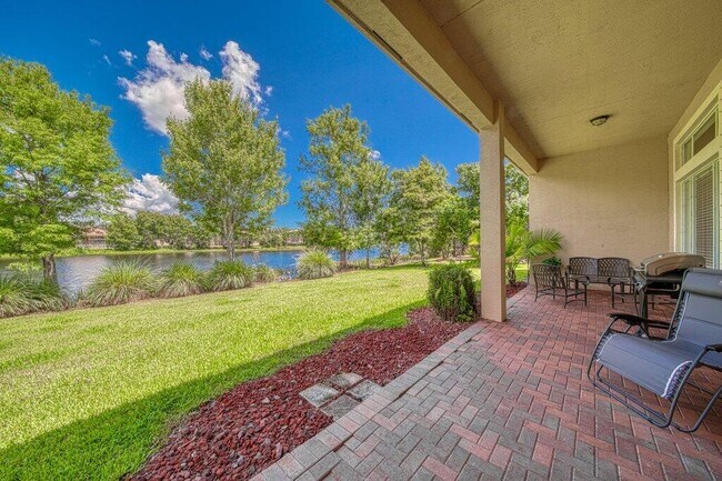 Building Photo - 1423 SE Legacy Cove Cir