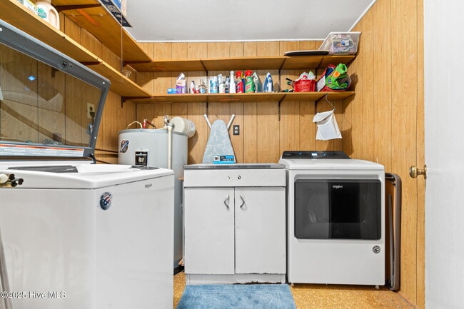 Building Photo - 5405 Autumn Dr