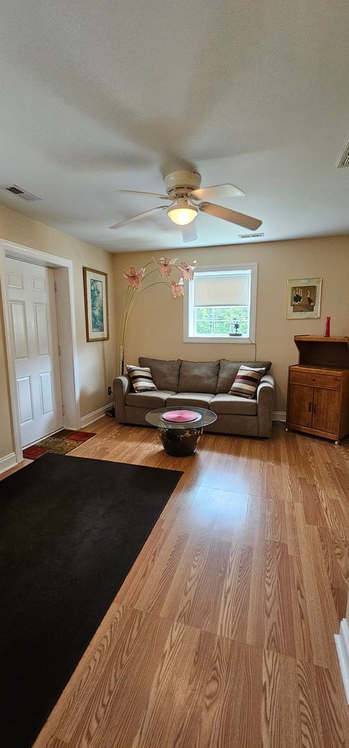 Building Photo - Charming Long Term Rental - Georgetown, SC