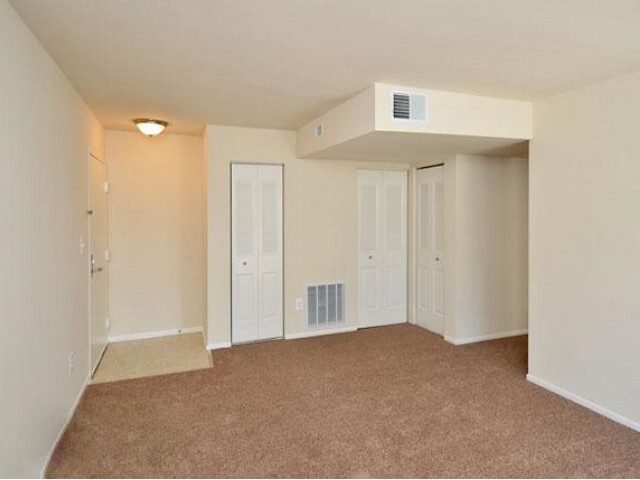 Living Room - Tide Mill Apartments