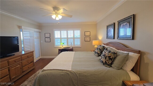 Building Photo - 12945 Vanderbilt Dr