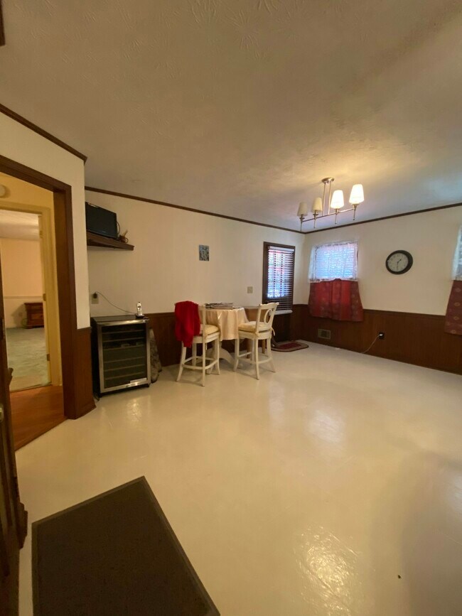Building Photo - 1165 Vineyard Ct