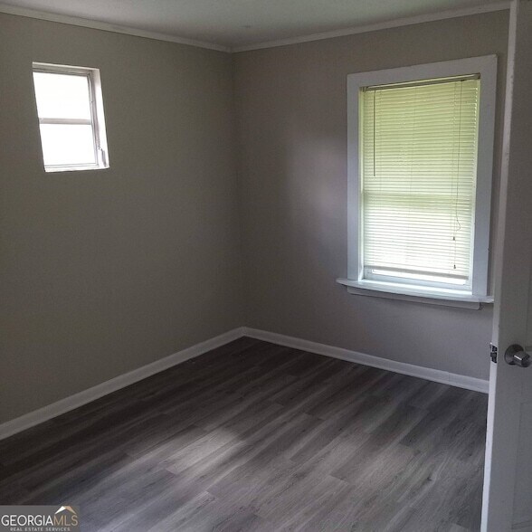 Building Photo - 2308 Boulevard Granada SW