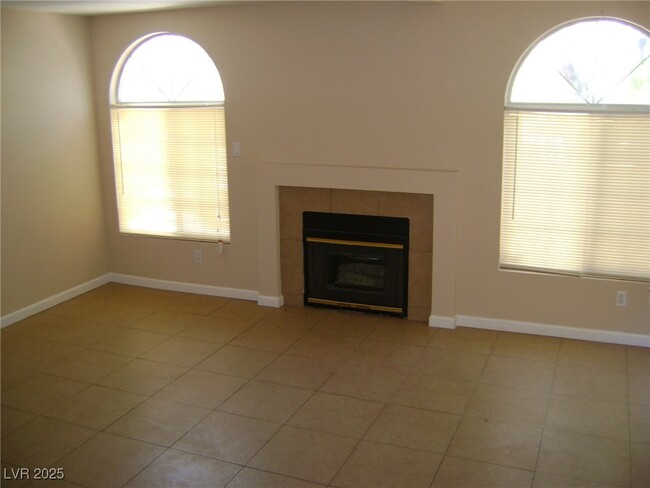 Building Photo - 8027 Teresita Ave