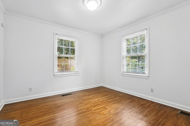 Building Photo - 846 Gaylemont Cir