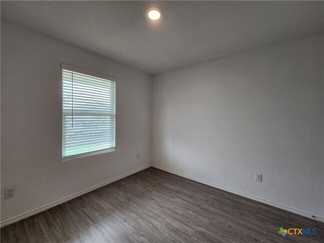 Building Photo - 434 Fairy Duster Dr