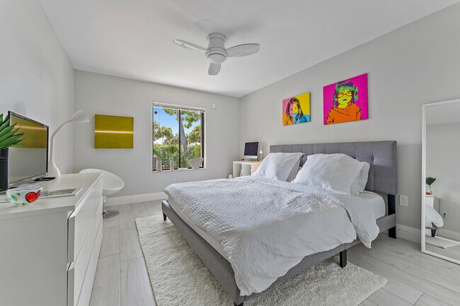 Building Photo - 125 Harbourside Cir