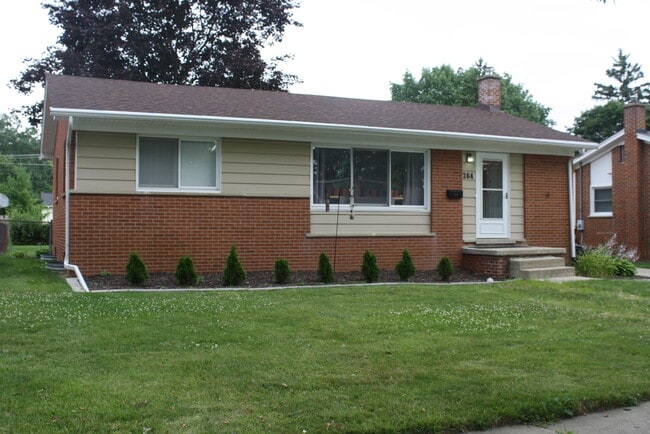 Building Photo - 264 Highland Dr