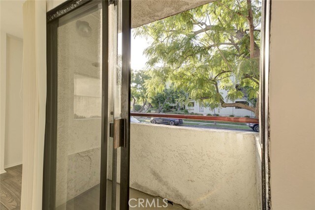 Building Photo - 604 N Kenwood St