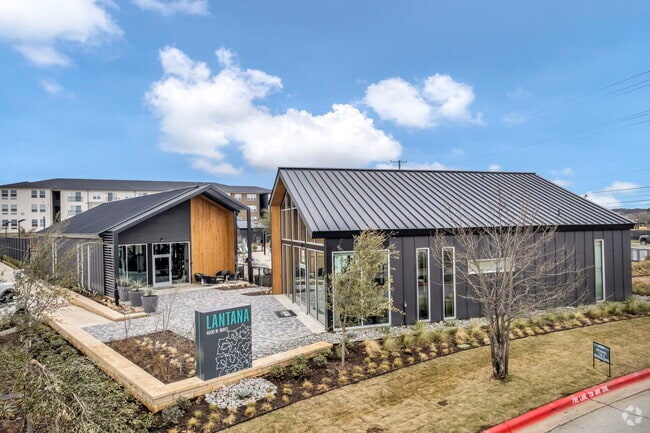 Building Photo - Lantana at Round Rock