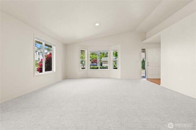 Building Photo - 7101 33rd Way NE