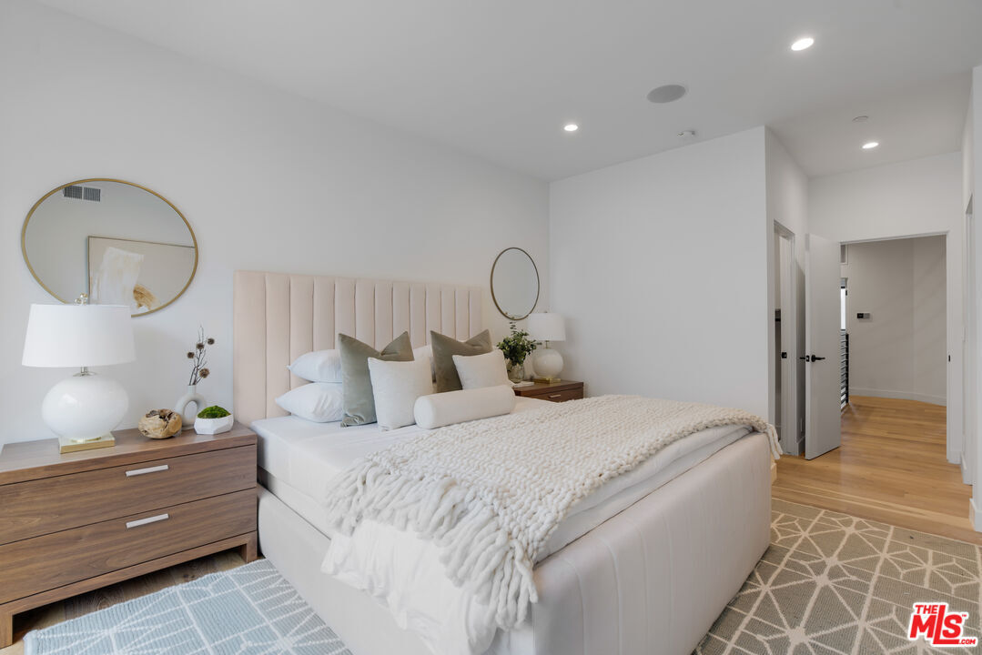 Building Photo - 5629 Murray Ln