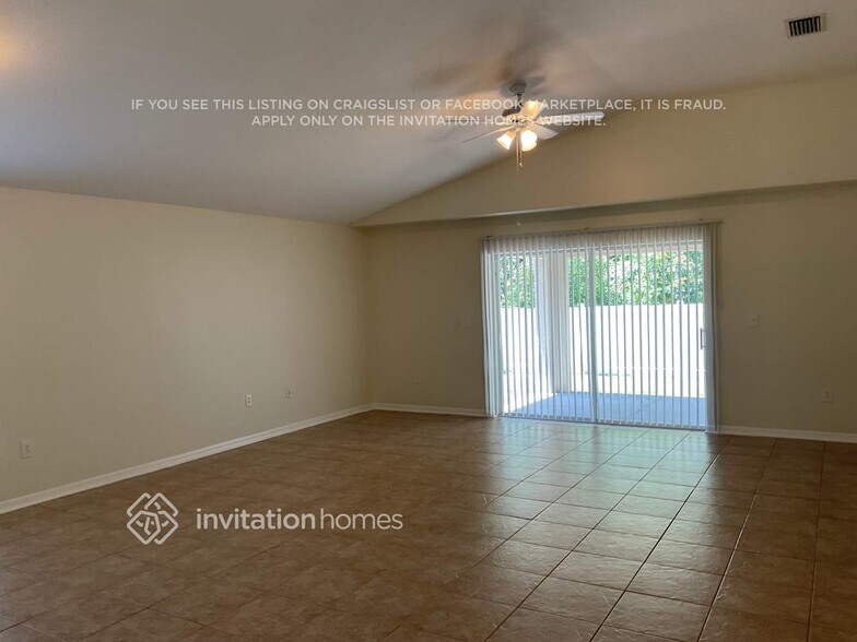 Building Photo - 13201 Old Florida Cir