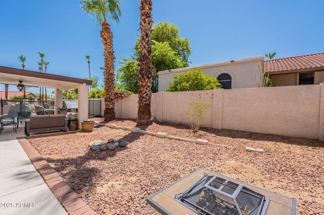 Building Photo - 3829 E Ahwatukee Dr