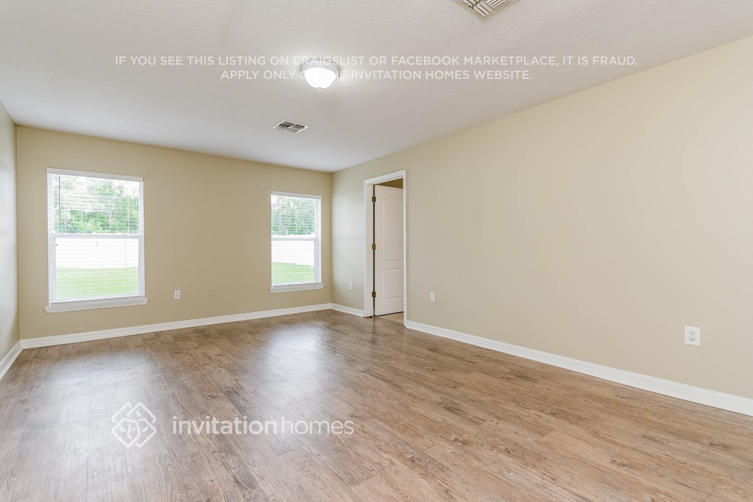 Building Photo - 1129 Hacienda Cir