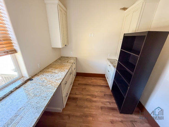 Building Photo - Homes Management - Beautiful Home for Rent...