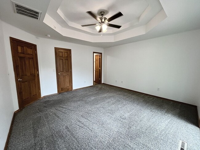 Building Photo - LEASING