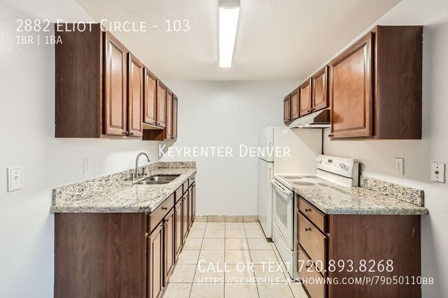 Building Photo - Charming 1 Bed 1 Bath Apartment In Prime L...