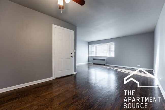 Building Photo - 7427 N Winchester Ave